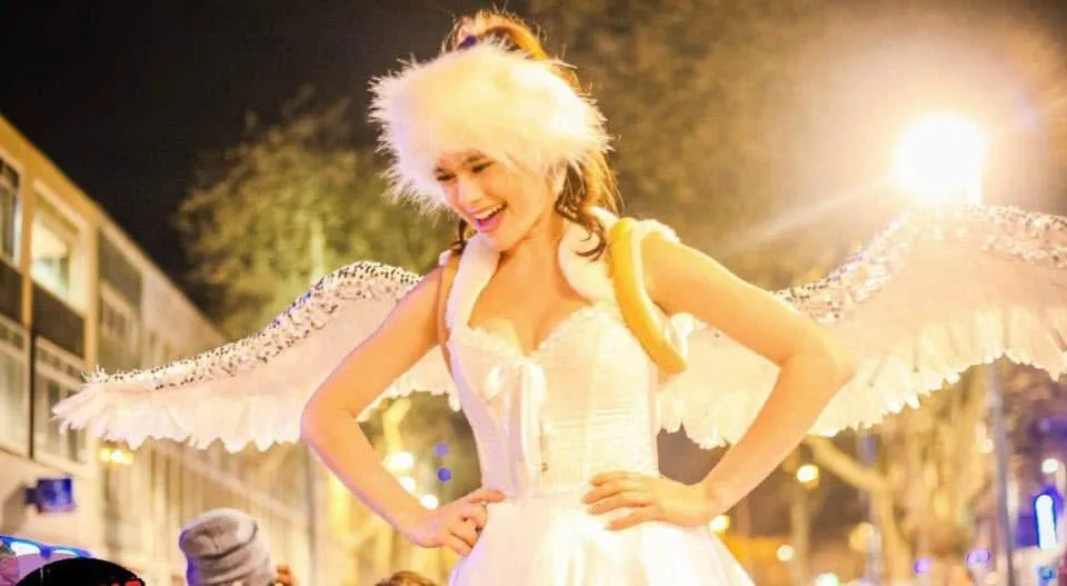 Choosing Christmas Party Entertainment: A Practical Booking Guide