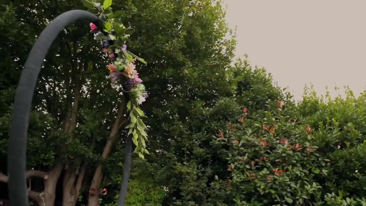 Lollipop set up time lapse: aerial performers, enchanted garden theme