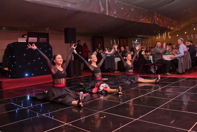 Christmas in Paris: can can dancers, christmas theme