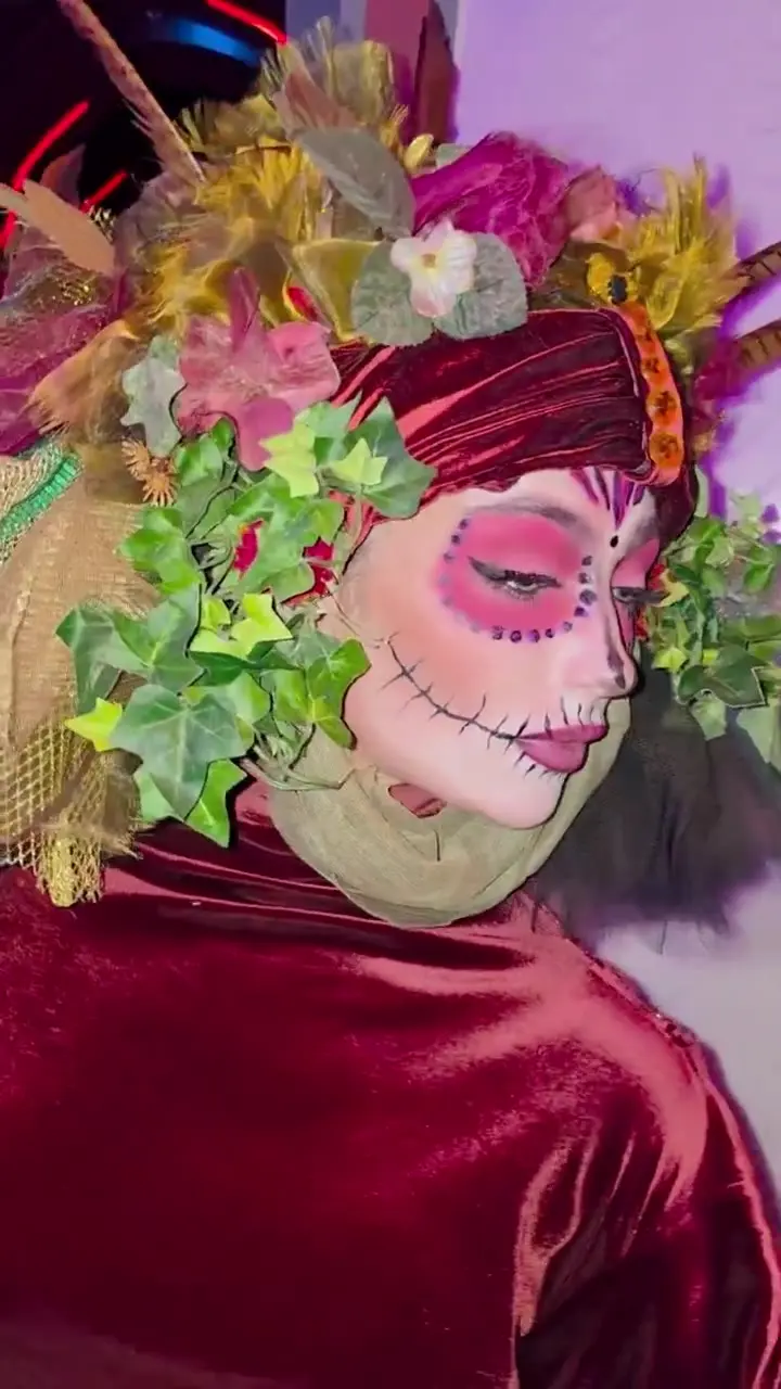 Day of the Dead Mexican floral statues: living statues